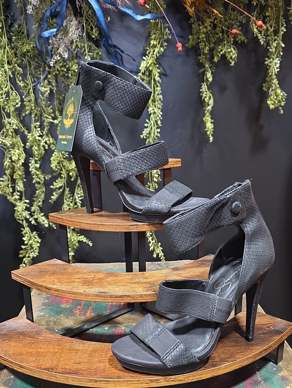 Jessica Simpson Black Leather Textured Strappy High Heels